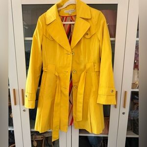 Via Spiga yellow light trench coat size medium